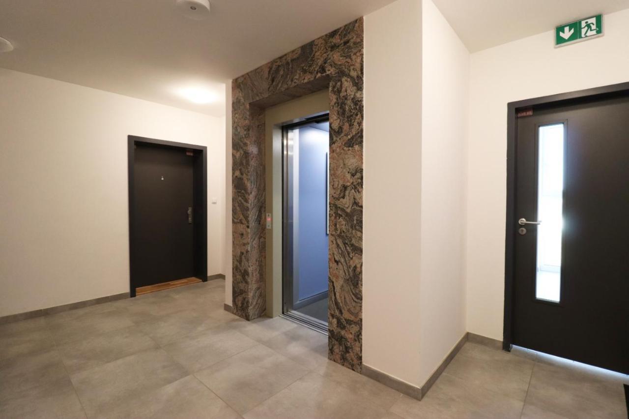 Mbv28 Apartments Poprad Exterior foto
